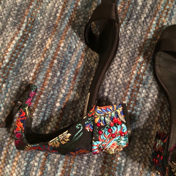 Steve madden low heel sandals - Picture 3 of 7